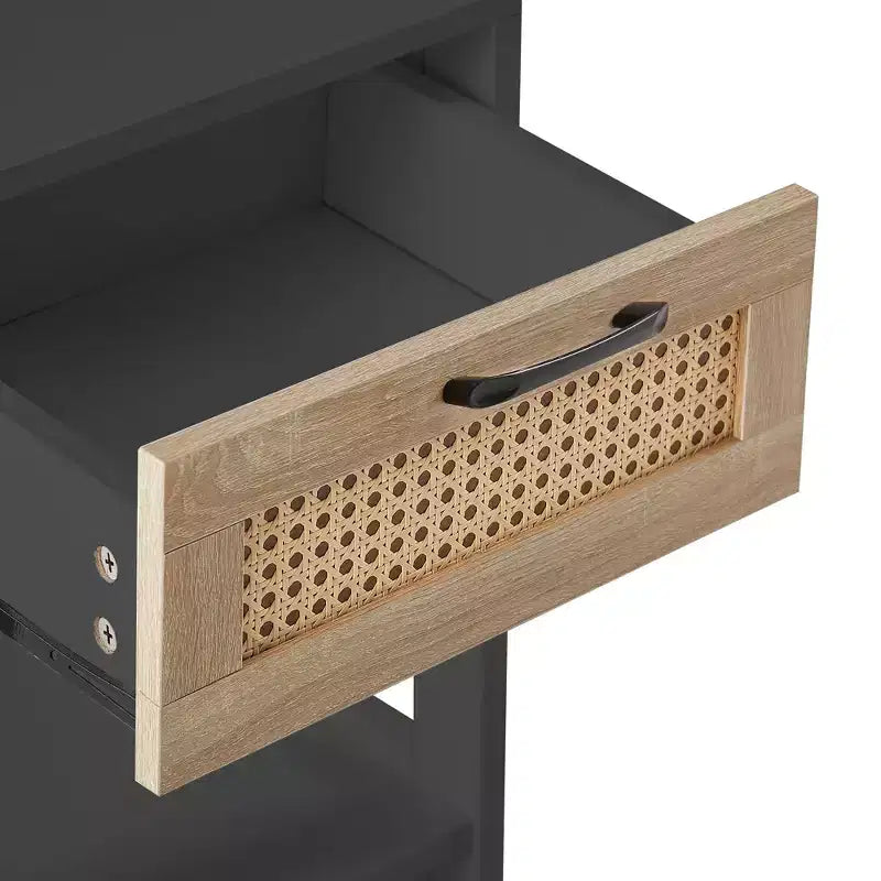 Comodino in rattan con cassetto e ripiano aperto, struttura in legno massello, comodino in stile rustico, marrone rustico